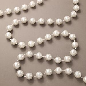 Бусы на елку Гигант 2 см*270 см белые, пластиковые