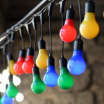 Гирлянда-бахрома из лампочек Яркие Огни 10 м, 20 ламп, разноцветные LED, черный ПВХ, соединяемая, IP44 Гирлянда-бахрома из лампочек Яркие Огни 10 м, 20 ламп, разноцветные LED, черный ПВХ, соединяемая, IP44